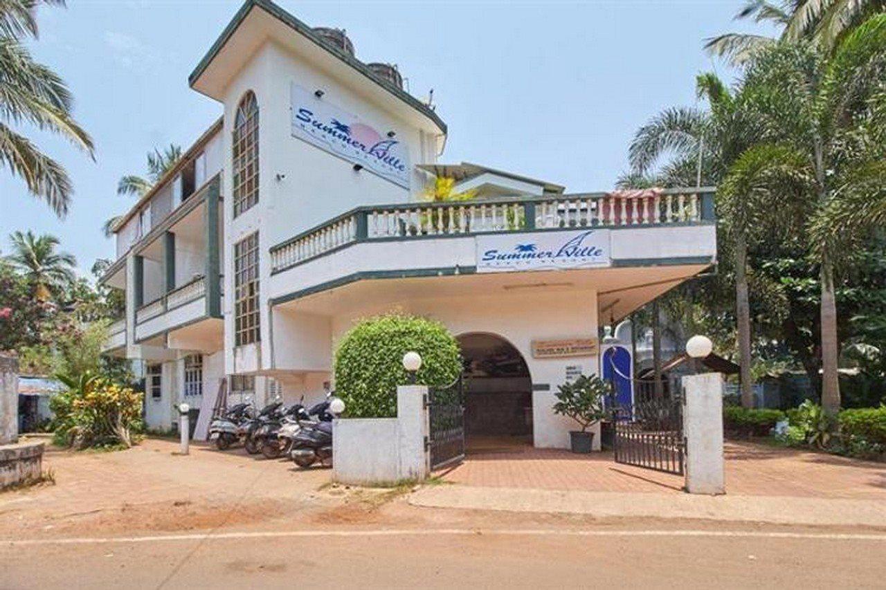 Summerville Beach Resort Candolim Exterior photo